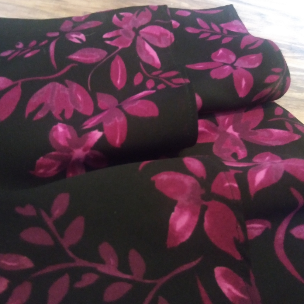 Parker black dark purple floral mock neck bell sleves - Picture 14 of 16